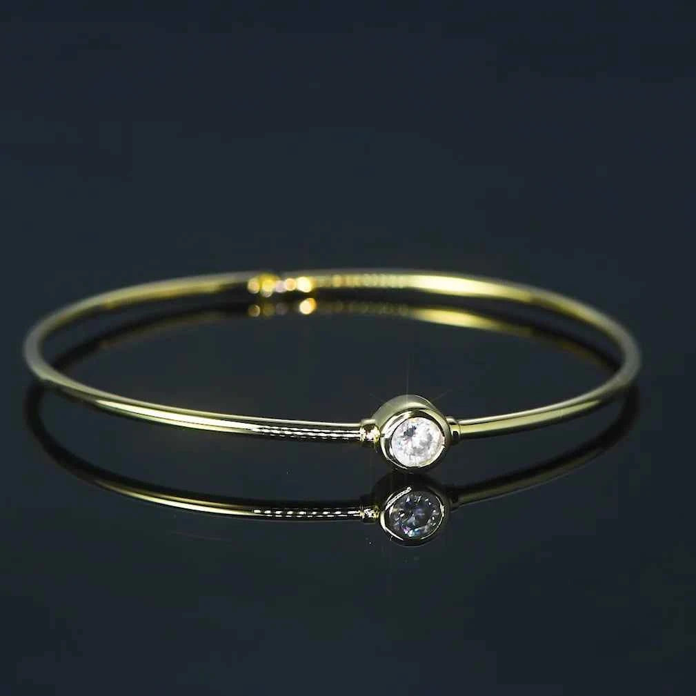 Moissanite Bezel Bangle – 925 Sterling Silver 14K Gold Plated 0.5ct D Color 5mm Stone | Melisande