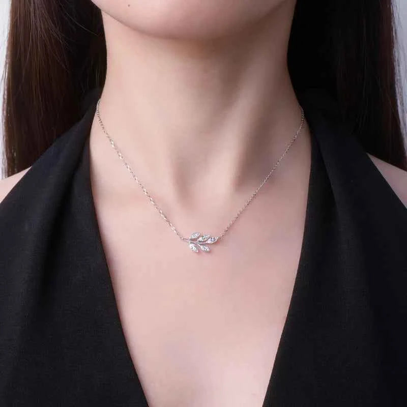 D0.90ct Marquise Cut Moissanite Leaf Pendant Necklace, 925 Sterling Silver Adjustable Chain 40+5cm – Melisande