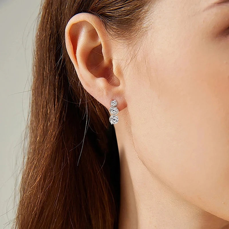 Moissanite Stud Earrings – 10K Solid Gold – D–E Color Stones (6–6.5mm / 0.8–1ct) – Classic Fine Jewelry | Melisande