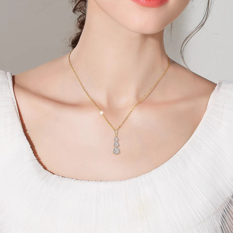 925 Sterling Silver D1.85ct Certified Moissanite Necklace, Gradual Three-Stone Pendant Collar – Melisande