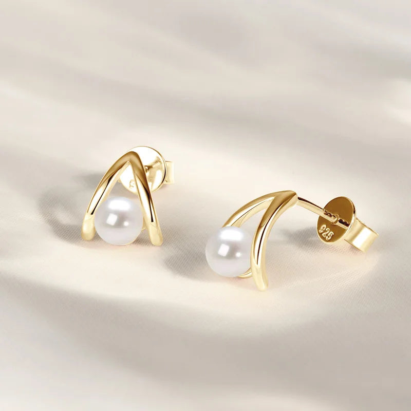 5mm D Color Moissanit5mm D Color Moissanite Triangle Earrings – 925 Sterling Silver 0.5ct Round-Cut Stud Jewelry for Women | Melisande