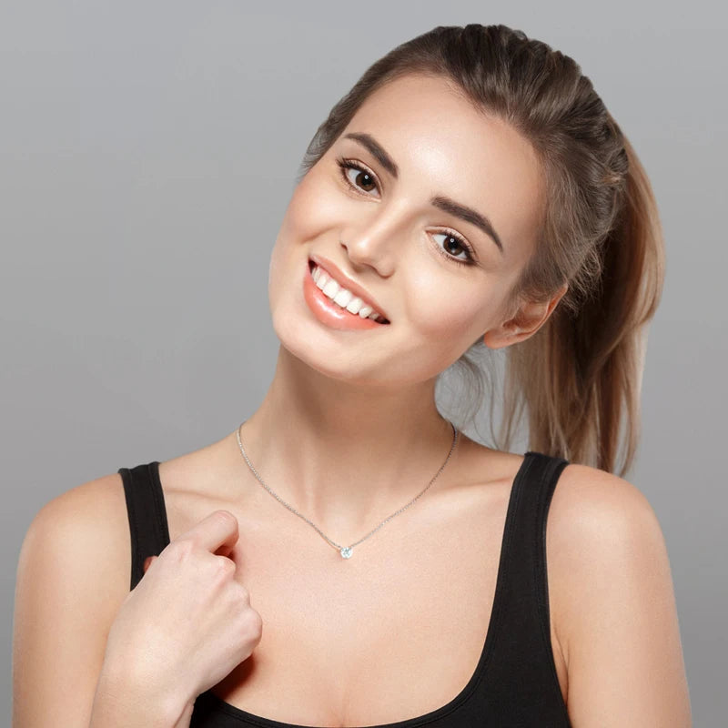 1ct 6.5mm Round Moissanite Pendant Necklace, 925 Sterling Silver Adjustable Chain (40+2+3cm) – Melisande