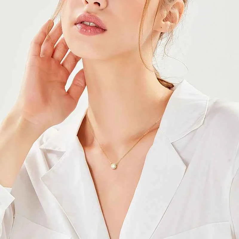 S925 Sterling Silver Cat Pendant Necklace, 6.5mm 1.0ct D Color Round Moissanite Stone – Melisande