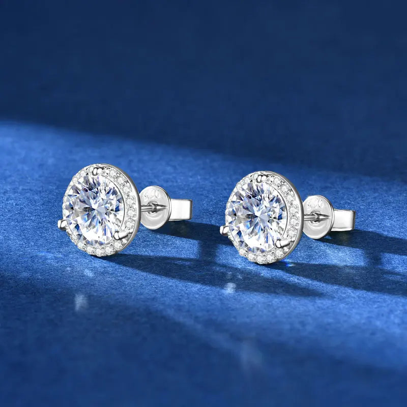 Classic Moissanite Stud Earrings – 925 Sterling Silver D Color Round Cut 0.5ct / 1ct / 2ct | Melisande