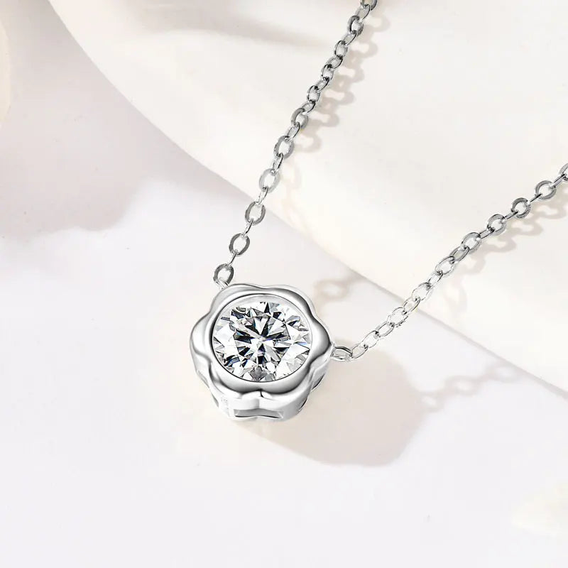 6.5mm 1.0ct Moissanite Petal Pendant Necklace, 925 Sterling Silver Adjustable Chain – Melisande