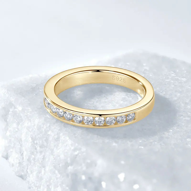 925 Sterling Silver Moissanite Eternity Ring – 2mm / 2.5mm Unisex Wedding Band Jewelry for Women & Men | Melisande