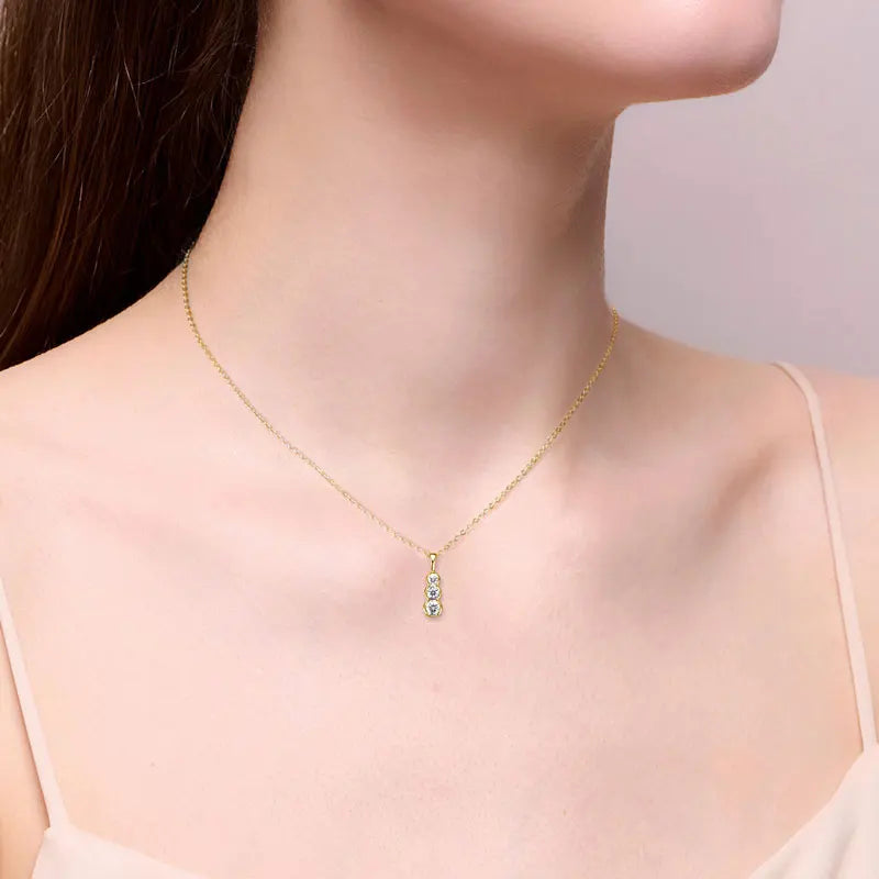 0.60cttw 3-Stone D Color Moissanite Pendant Necklace, 4mm / 3.5mm / 3mm Stones, 18K Gold Plated 925 Sterling Silver Adjustable Chain – Melisande
