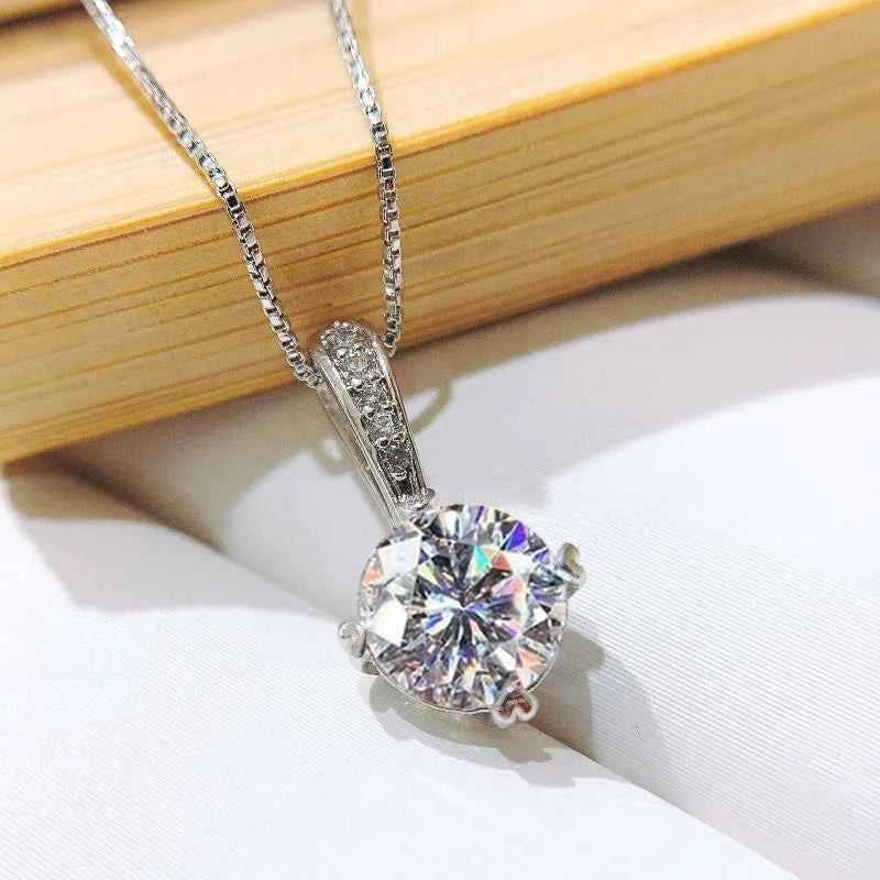 Anziw 925 Silver 1Ct D Color Round Moissanite Pendant Necklace with Real Certificate Women's Necklace Jewelry Heart Shaped Claw