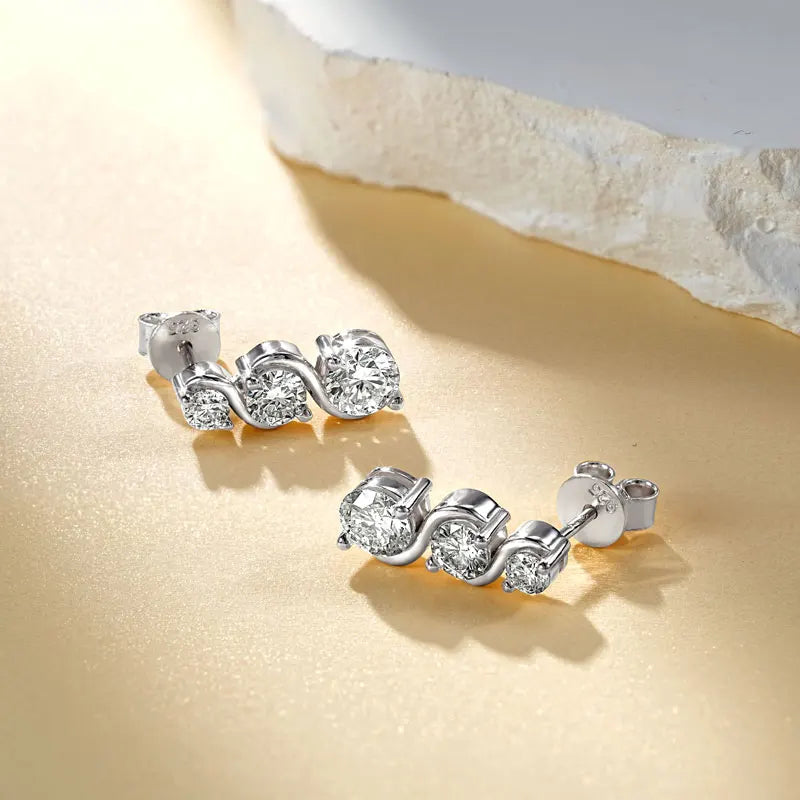 Moissanite Stud Earrings – 10K Solid Gold – D–E Color Stones (6–6.5mm / 0.8–1ct) – Classic Fine Jewelry | Melisande